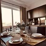 Palm Spring Penthouse Апартаменты *