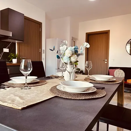 Palm Spring Penthouse Апартаменты Сент-Полс-Бей